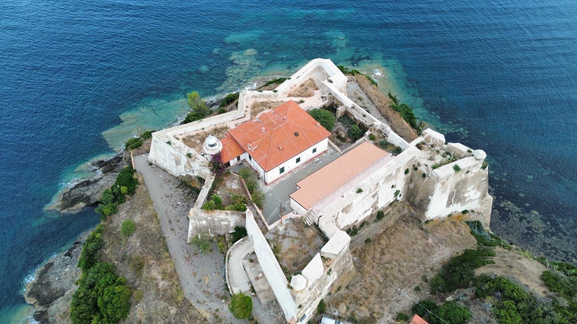 Casa Anna - Capo Perla Apartments Capoliveri  Buitenkant foto