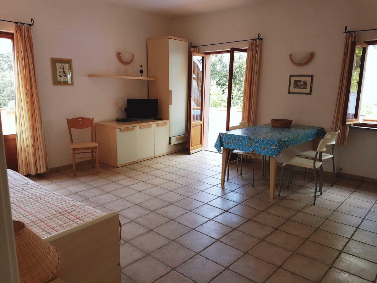 Casa Anna - Capo Perla Apartments Capoliveri  Buitenkant foto