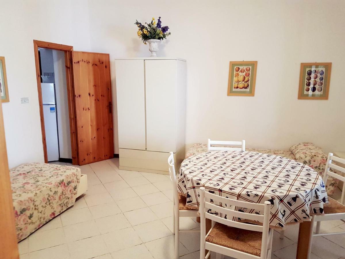 Casa Anna - Capo Perla Apartments Capoliveri  Buitenkant foto